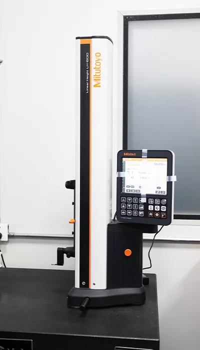 أجهزة عرض ميتوتويو (قياس بصري دقيق)